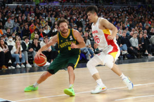 Los Kings firman a Matthew Dellavedova