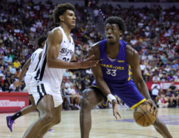 Kevon Looney ejerce como mentor de James Wiseman