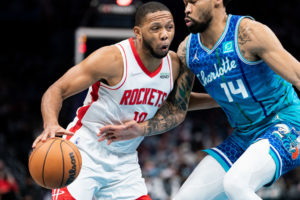Los Rockets no tienen prisa en buscar una salida a Eric Gordon