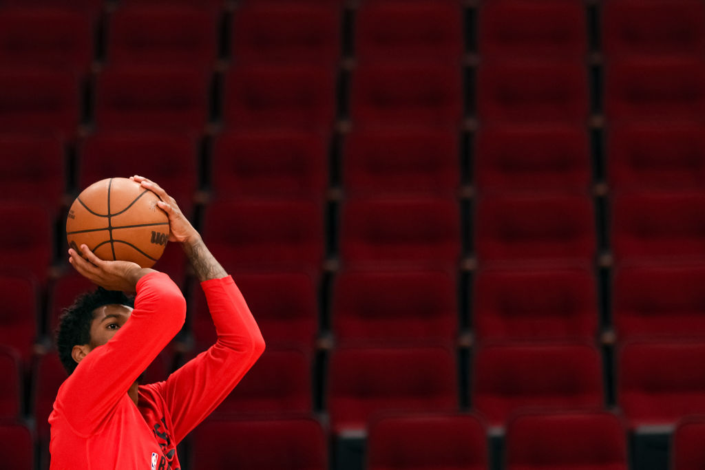 Los Raptors despiden a Armoni Brooks