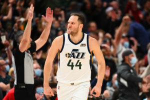 Siguen las conversaciones entre Lakers y Jazz por Bogdanovic