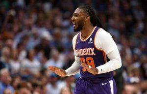 Crowder no estará en el training camp de los Suns para esperar su traspaso