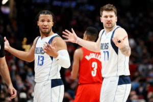 Jalen Brunson pone por las nubes a Luka Doncic