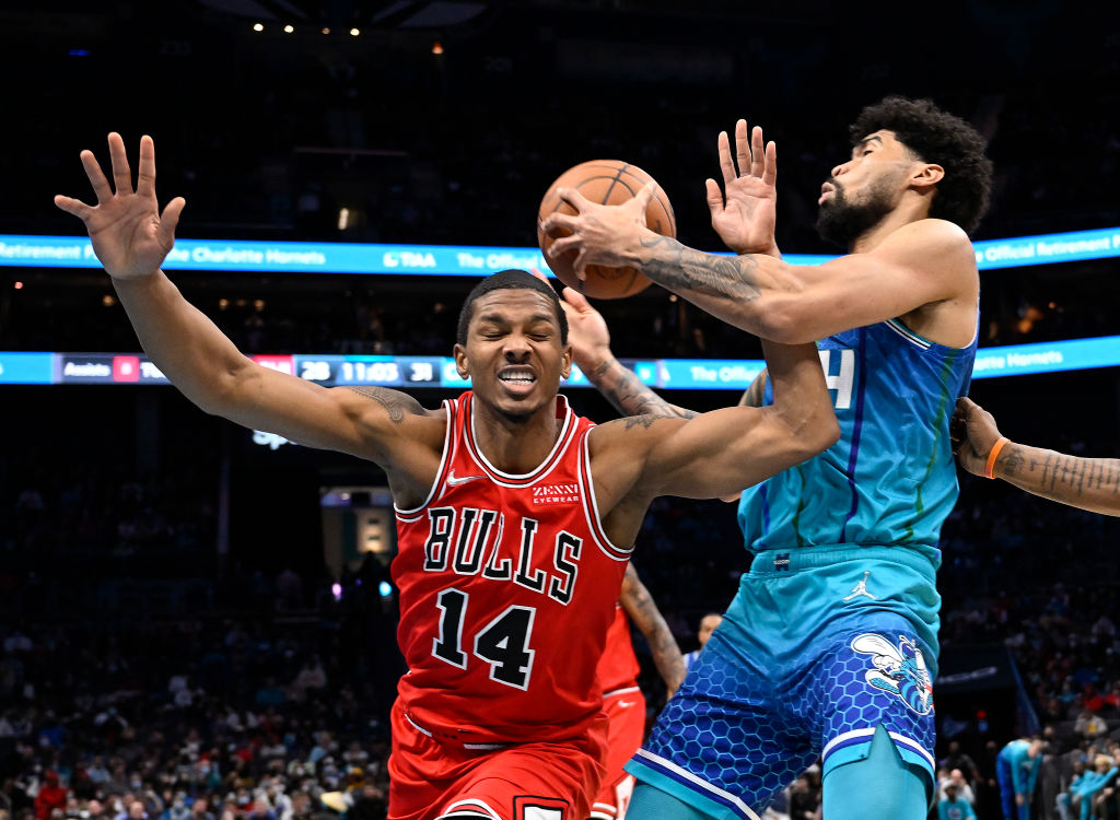 Malcolm Hill vuelve a los Bulls con un contrato two-way