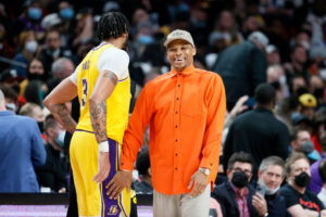 Los Lakers estarían cómodos contando con Westbrook en pretemporada