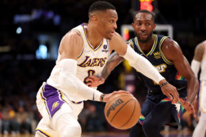 Los Lakers ven a Westbrook comenzando la temporada con ellos