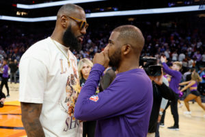 Chris Paul y LeBron James también consideran corta la sanción a Robert Sarver