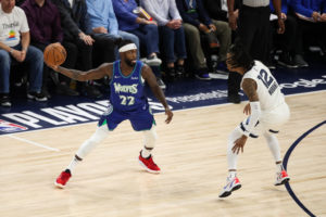 Beverley sobre jugar con LeBron y Davis: "Yo estuve en playoffs, ellos no"