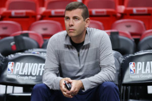 Boston piensa en situar técnicos veteranos junto a Joe Mazzulla 