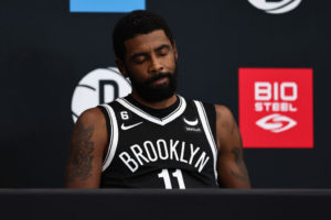 Kyrie Irving: "La vacuna me ha costado 187 millones"