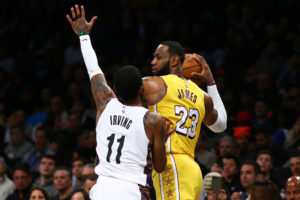 Los Lakers descartan a Kyrie Irving