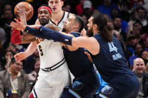 Steven Adams renueva su vínculo con los Grizzlies