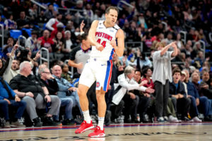 Bojan Bogdanovic extiende su contrato con Detroit por 2 años y 39,1 millones