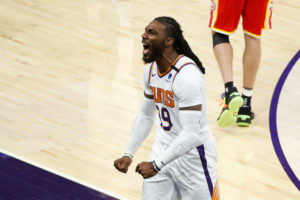 Hawks y Suns en conversaciones por Jae Crowder