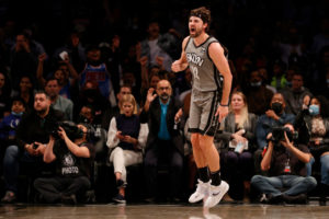 Joe Harris podría volver a jugar esta noche