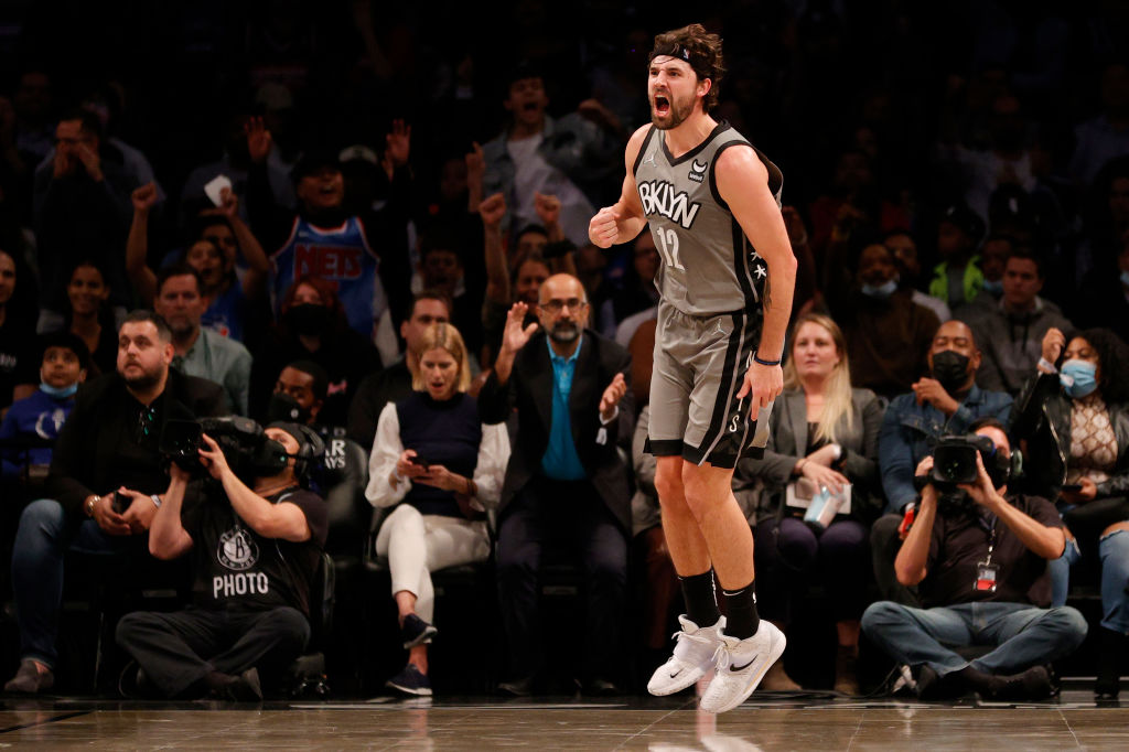 Joe Harris podría volver a jugar esta noche