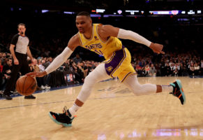 Westbrook se retira lesionado del último amistoso de pretemporada