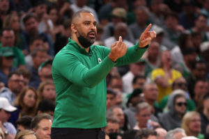Ime Udoka usó un lenguaje vulgar con la miembro del staff