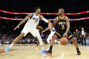 Chris Paul trabaja en su juego sin balón