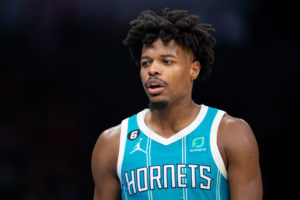 Dennis Smith Jr. se planteó probar en la NFL este mismo verano