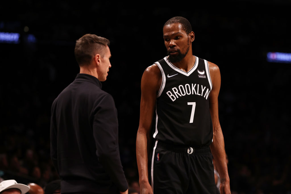 Kevin Durant se muestra sorprendido por la destitución de Nash