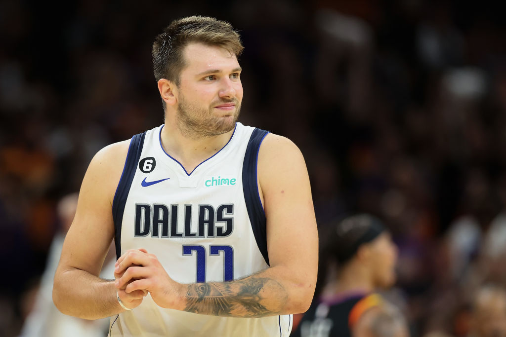 Leyenda Doncic: ocho noches de 30 puntos para codearse con Chamberlain