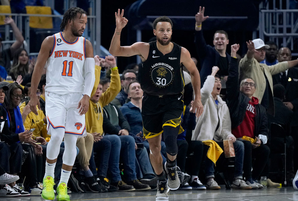 Los Warriors vencen a los Knicks y se colocan 7-1 como locales