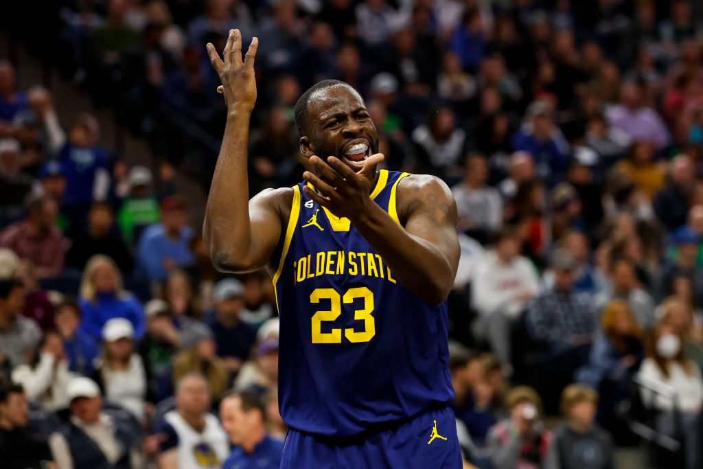 Draymond Green, multado por usar lenguaje obsceno con un aficionado