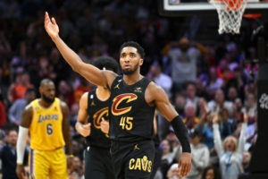 Un fantástico Donovan Mitchell frena el buen momento de los Lakers