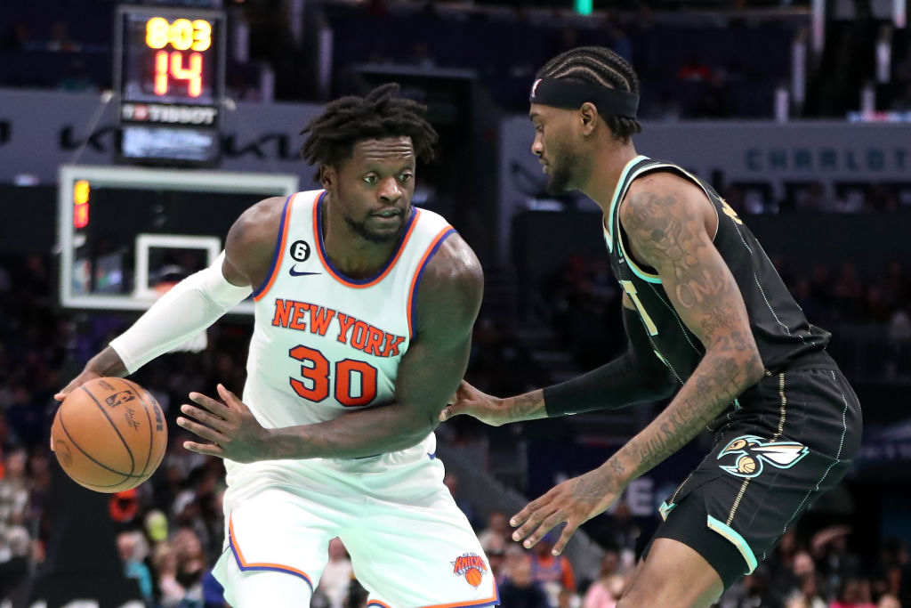 Los Knicks suman tres victorias seguidas con 33 puntos de Julius Randle