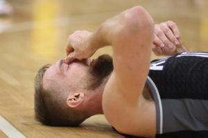 Sabonis se someterá a pruebas para evaluar una posible lesión en su mano derecha
