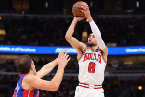 Chicago mantiene su buena línea con 43 puntos de Zach LaVine