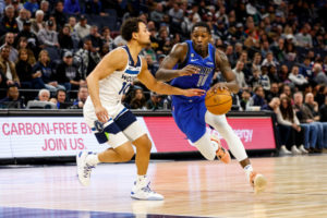 Dorian Finney-Smith y Josh Green, listos para volver a la acción