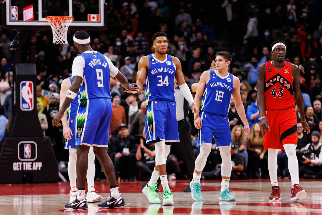 Toronto remonta 21 puntos en cuatro minutos pero cae en la prórroga