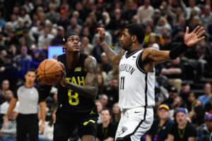 48 puntos de Irving para superar a Utah Jazz