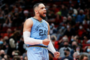 Dillon Brooks calienta la serie: "LeBron está viejo"