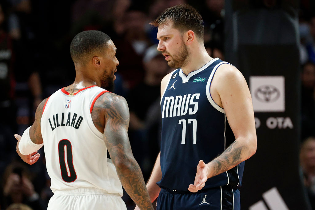 Damian Lillard se impone en el duelo ante Luka Doncic