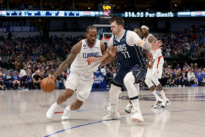Los Clippers entran en récord positivo de la mano de Kawhi Leonard