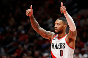 Damian Lillard, 42 puntos para mantener con vida a los Blazers
