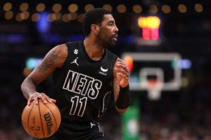 Brooklyn apartó a Kyrie Irving