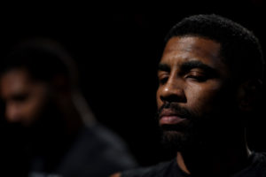 Kyrie Irving, traspasado a los Mavericks