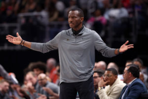 Dwane Casey se muestra inseguro sobre su futuro