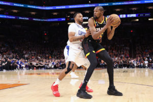 Kevin Durant evalúa la respuesta de los Suns