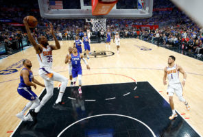 Phoenix aprovecha la ausencia de Kawhi Leonard