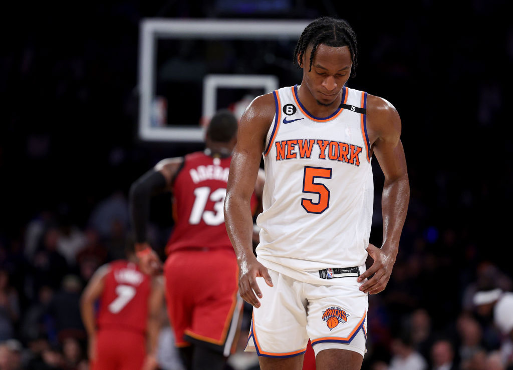 Immanuel Quickley acudió a Stephen Curry cuando sus tiros no entraban