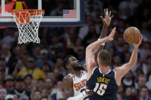 Nikola Jokic activa el modo MVP y pone el 2-0 ante Phoenix