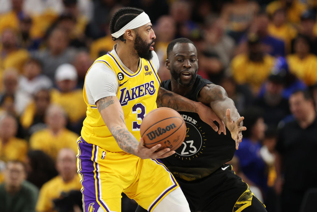 Los Lakers golpean primero con un espectacular Anthony Davis