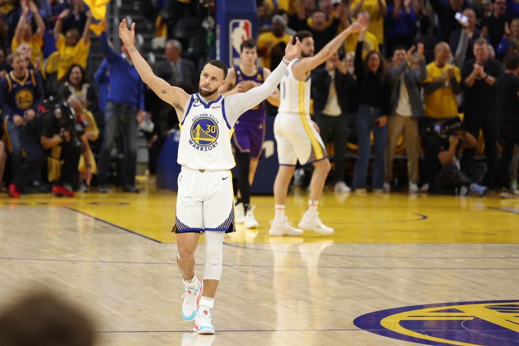 Golden State se recupera con una paliza sobre Lakers