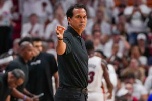 Erik Spoelstra define como "una bendición" los problemas sufridos