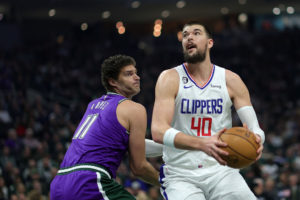 Los Clippers quieren renovar a Ivica Zubac